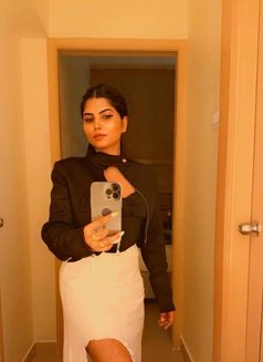 Alisha4younight - ఎస్కార్ట్ in Chennai Photo 2 of 3