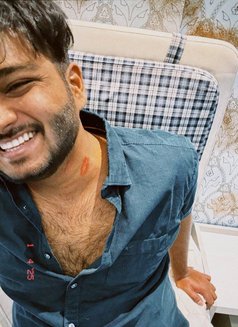 Captain - Male escort in Mumbai Photo 1 of 4