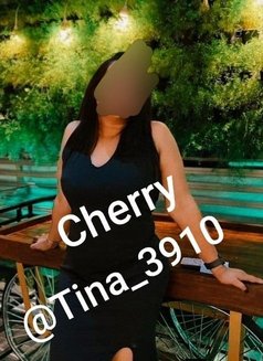 Tina - escort in Kolkata Photo 6 of 7