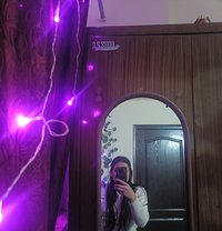 Urvashi Real Meet & Cam - एस्कॉर्ट in New Delhi