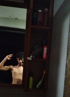 Het - Male एस्कॉर्ट in New Delhi Photo 8 of 8