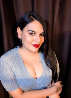 Transexual Chennai Akshitha - Transsexual escort in Chennai Photo 5 of 5