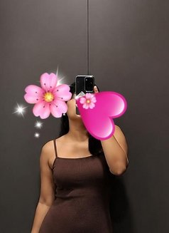 Dimple - escort in Noida Photo 2 of 3