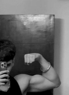 Rishu - Male escort in New Delhi Photo 1 of 2