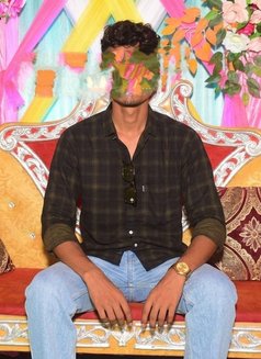 Prince Sahu - Male escort in Mumbai Photo 2 of 2