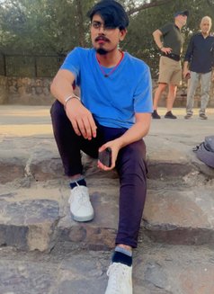 Dugu - Male எஸ்கார்ட் in New Delhi Photo 1 of 1