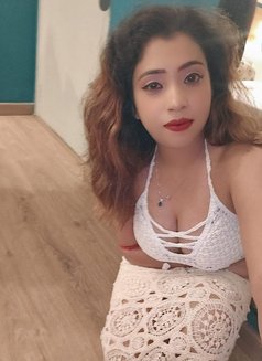 Radhika - एस्कॉर्ट in Bangalore Photo 1 of 7