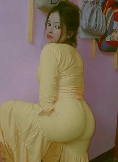 Female Call Girls Saket 9958 O~18831 - এস্কর্ট in New Delhi Photo 1 of 1