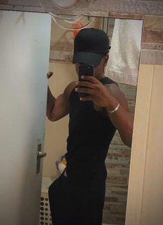 Aryan K - Male ఎస్కార్ట్ in New Delhi Photo 1 of 4