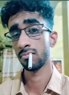 Richard - Male escort in Kolkata Photo 2 of 5