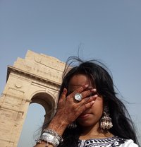 Simran - முதியோருக்கான நடிப்பாளர் in New Delhi