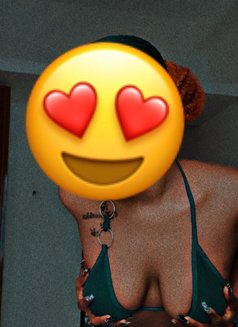 Kiwikiwih - escort in Pondicherry Photo 3 of 12