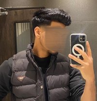 Ishaan - Male एस्कॉर्ट in Kolkata