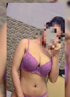 Zeena Independent (Cam & Real Meet ) - एस्कॉर्ट in Mumbai Photo 1 of 15