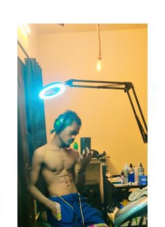 Danny Tomlinson - Male escort in Bangalore Photo 1 of 1