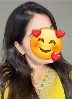 Vanshika Independent Girl Cam & Realmeet - எஸ்கார்ட் in Bhubaneshwar Photo 1 of 4