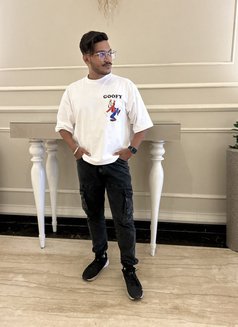 Kunjal - Male எஸ்கார்ட் in Surat Photo 1 of 3