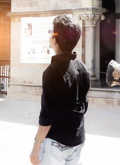 Girish - Male escort in Rajkot Photo 1 of 2