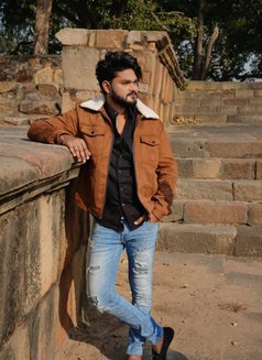 Ayush Khurana - Male escort in New Delhi Photo 1 of 8