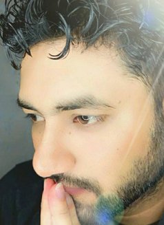 Suraj - Male escort in Mumbai Photo 2 of 3