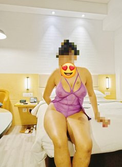 Viola Pretty - escort in Bangalore Photo 1 of 3