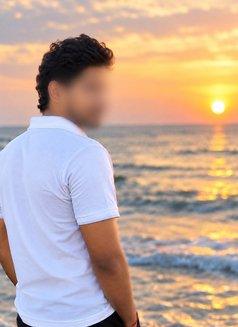 Karan - Male escort in Mumbai Photo 2 of 5