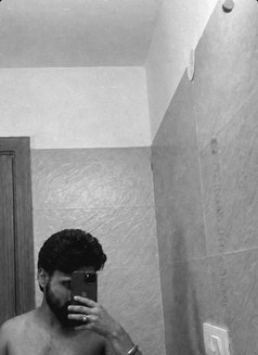 Avinash - Male escort in New Delhi Photo 4 of 6