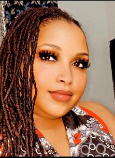 Lizy - ఎస్కార్ట్ in Noida Photo 1 of 6