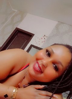 Lizy - ఎస్కార్ట్ in Noida Photo 2 of 6