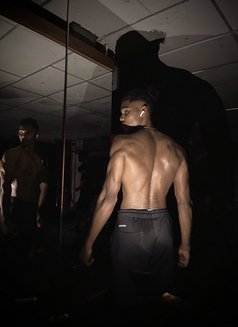 Goldie - Male escort in Mumbai Photo 2 of 5