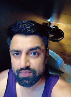 Aksh - Male escort in New Delhi Photo 5 of 7