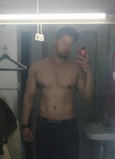 Aryankhannawork - Male escort in Mumbai Photo 3 of 9