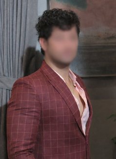 Aryankhannawork - Male escort in Mumbai Photo 8 of 9