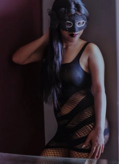 Indipendent Model Puja - Real & CAM - এস্কর্ট in Kolkata Photo 3 of 7