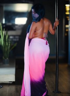 Indipendent Model Puja - Real & CAM - एस्कॉर्ट in Kolkata Photo 9 of 12