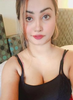 Priya - எஸ்கார்ட் in Hyderabad Photo 1 of 3