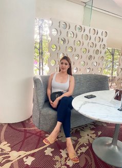 Monika Sharma Genuine Escort Service - एस्कॉर्ट in Mumbai Photo 1 of 2