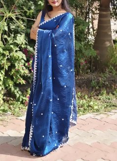 Rose - এস্কর্ট in Pune Photo 2 of 5