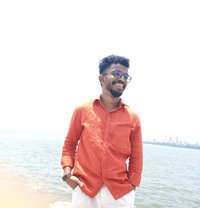 Vikrant Yadav - Male adult performer in Thane