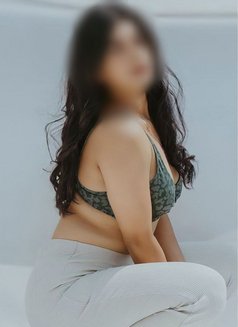 Khushi - मसाज in Mumbai Photo 1 of 5