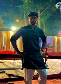 Lets Meet Harry - Male ఎస్కార్ట్ in New Delhi Photo 5 of 5