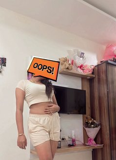 Kirti - escort in New Delhi Photo 1 of 3