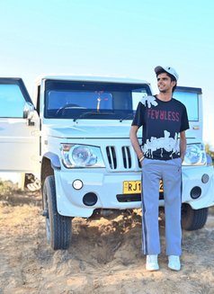 Parashchoudhary - Male ఎస్కార్ట్ in Jaipur Photo 4 of 21