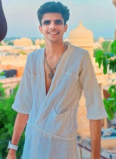 Parashchoudhary - Male ఎస్కార్ట్ in Jaipur Photo 8 of 21