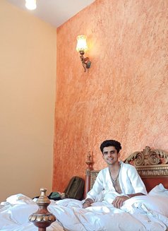 Parashchoudhary - Male ఎస్కార్ట్ in Jaipur Photo 14 of 21