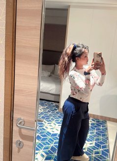 Call Girls in Greater Noida Cash Payment - वयस्क कलाकार in Noida Photo 4 of 4