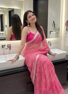 Radhika - escort in Thiruvananthapuram Photo 1 of 3