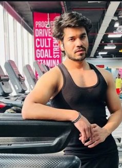 Rahul - Male एस्कॉर्ट in Lucknow Photo 1 of 1