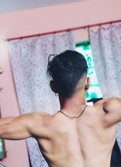 Sex therapist - Male companion in New Delhi Photo 7 of 11