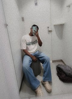 Yash - Male escort in Hyderabad Photo 2 of 2